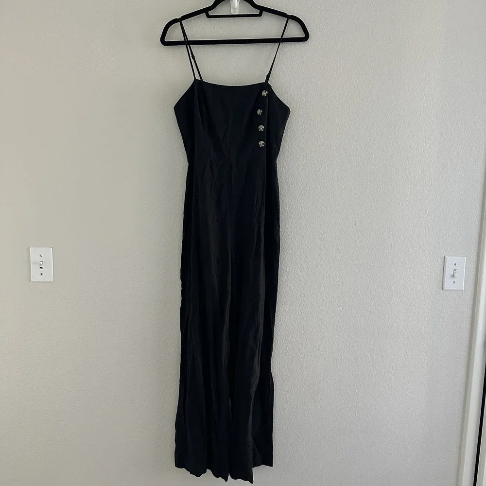 Urban Outfitters Jumpsuit Womens Size 6‎ Black One Piece Linen blend?
